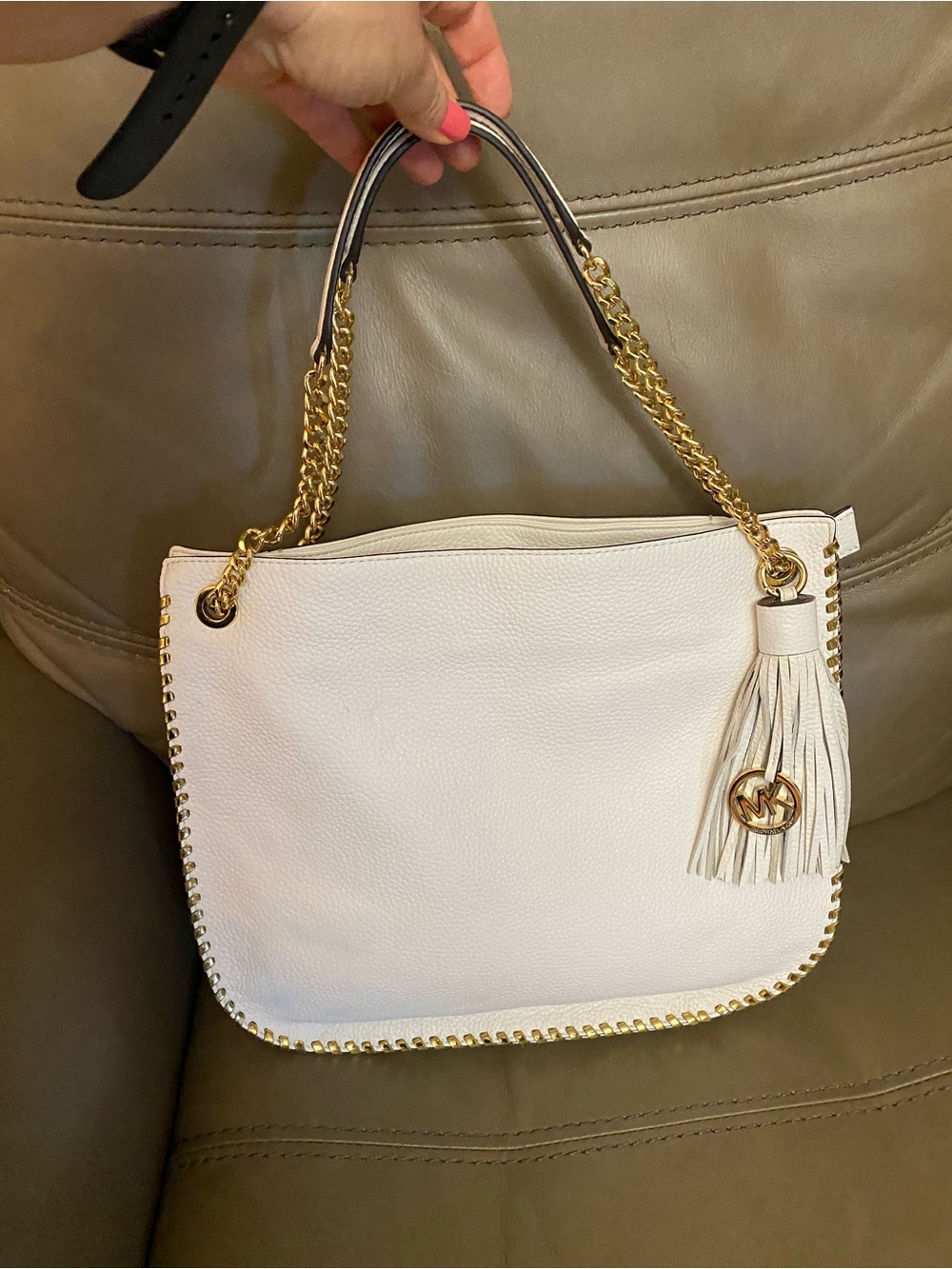 Michael Kors Whipped Chelsea White Leather Shoulder Bag Gold Chain Trim &Tassel